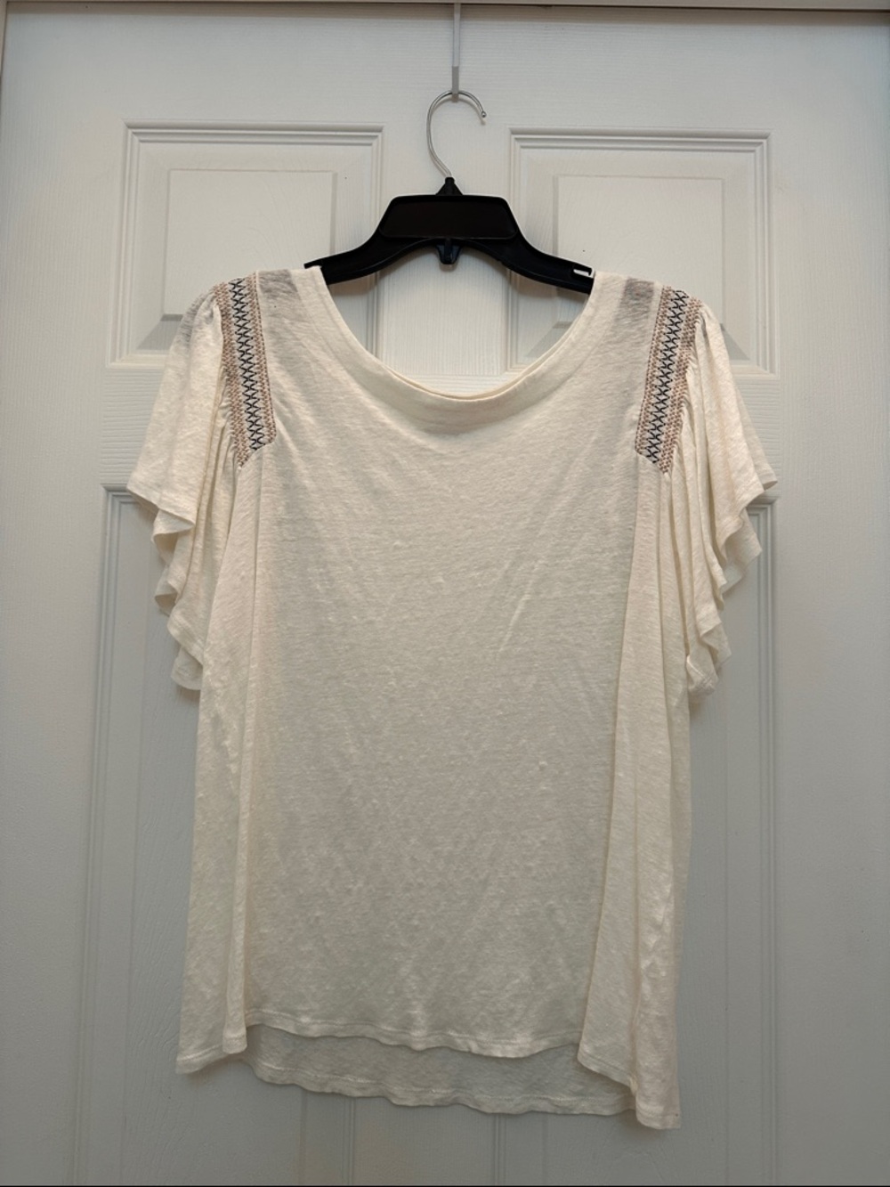 Women’s Cream Flutter Sleeve Top